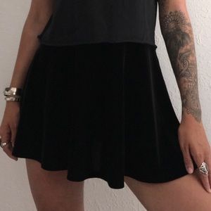 High wasted velvet skirt